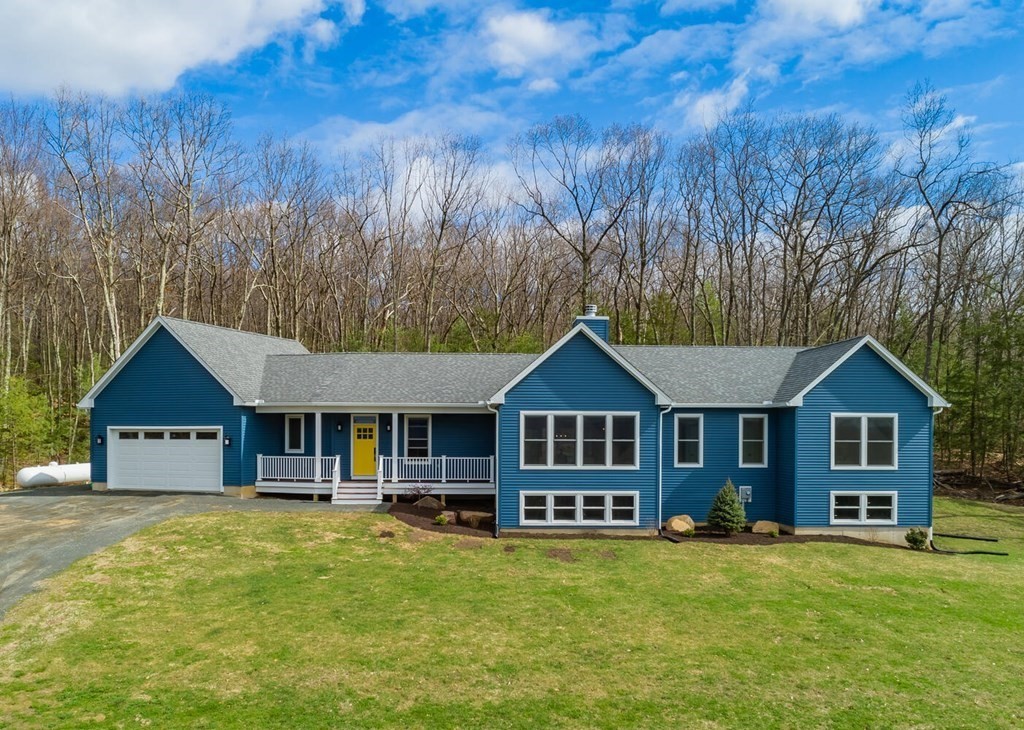 264 Southampton Road Holyoke, MA 01040 - Photo 1 of 42