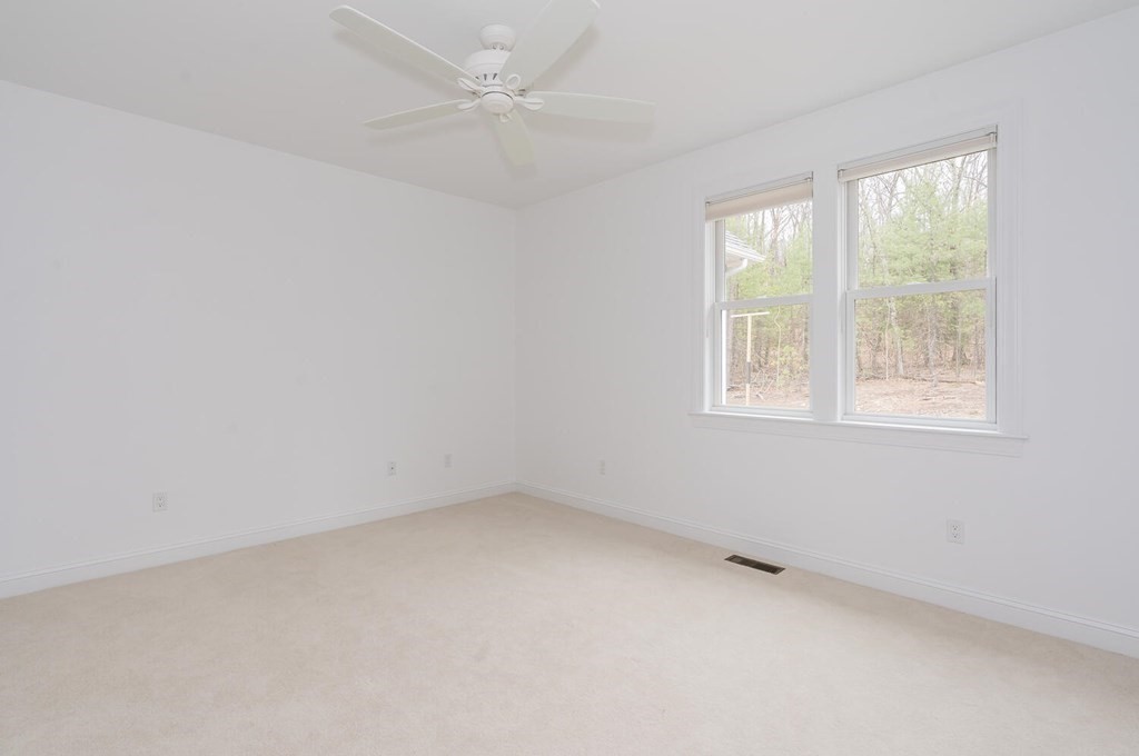 264 Southampton Road Holyoke, MA 01040 - Photo 39 of 42