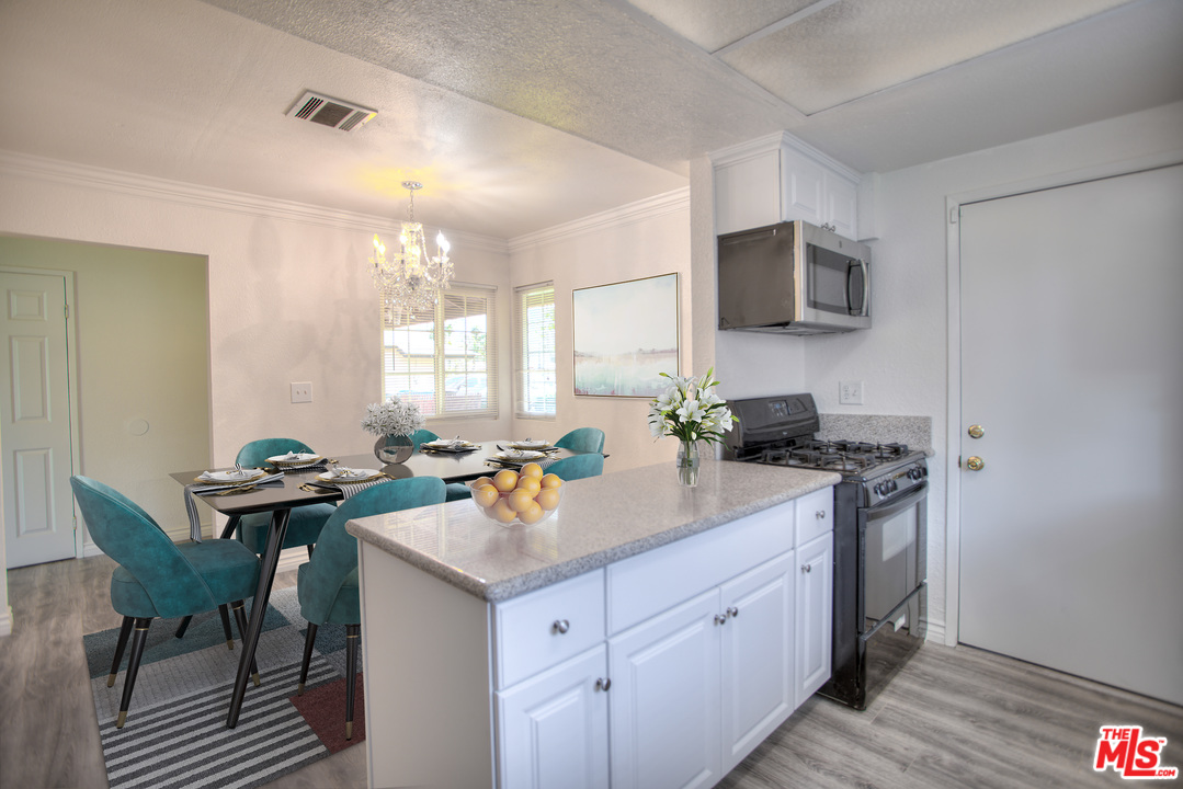 5115 Swallow Lane Riverside, CA 92505 - Photo 6 of 24