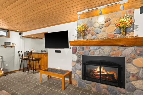 $459,000 | 3908 North 21st Street, Superior, WI 54880