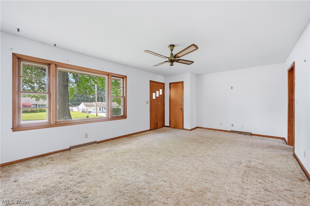 3930 Cannon Road Youngstown, OH 44515 - Photo 6 of 28