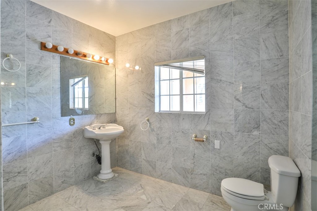 628 Wapello Street Altadena, CA 91001 - Photo 11 of 74