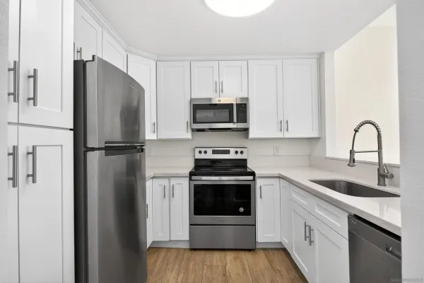 $2,700 | 3980 Faircross Place, Unit 36, San Diego, CA 92115