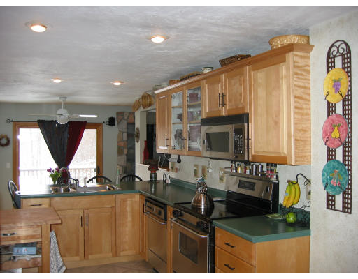 83 Booth Street Needham, MA 02494 - Photo 3 of 11 Gallery Image 3
