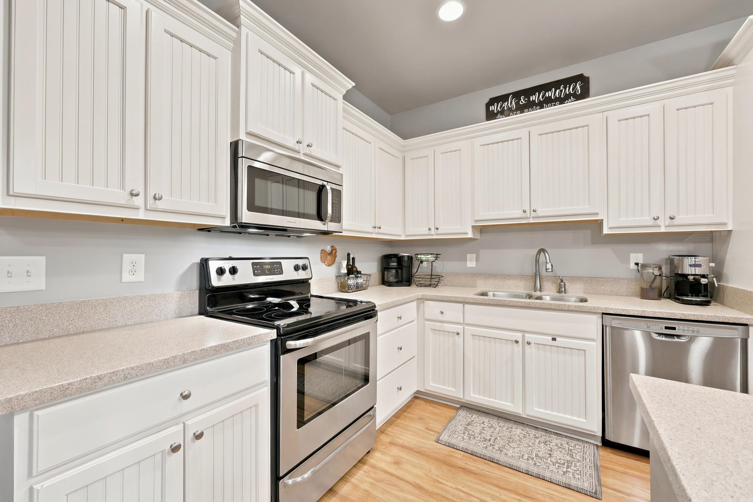 5174 Berkeley Court Murrells Inlet, SC 29576 - Photo 17 of 46