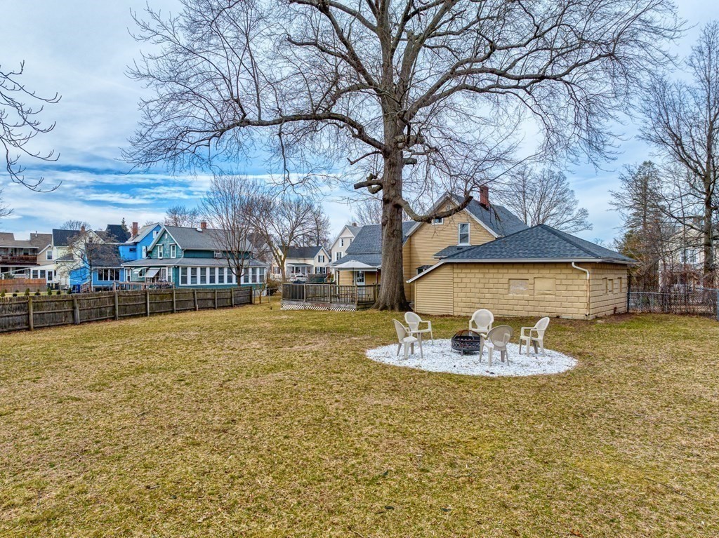 192 Allen Street Springfield, MA 01108 - Photo 29 of 35 a front view of a house with garden