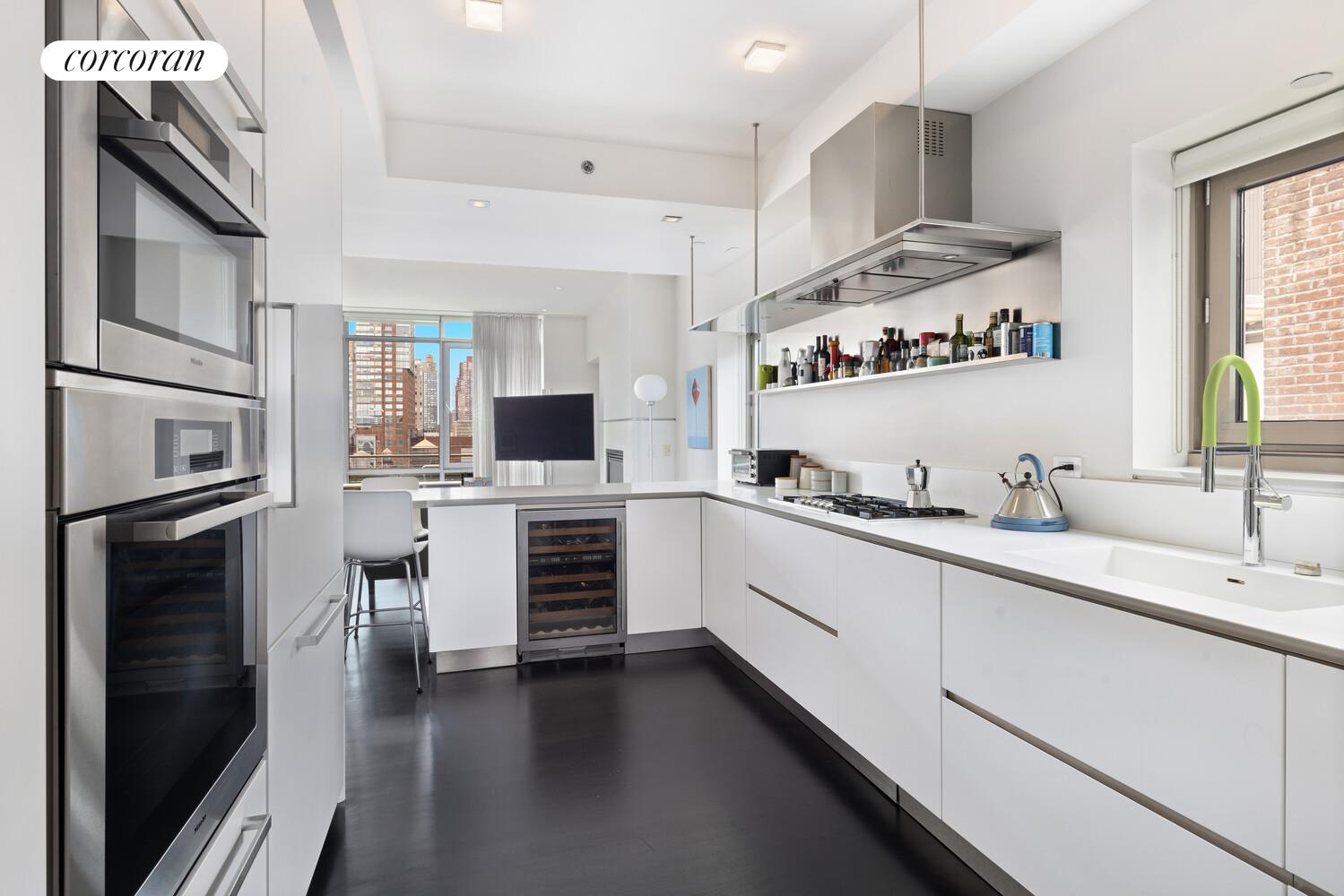 120 West 72nd Street, Unit 15A Manhattan, NY 10023 - Photo 10 of 16