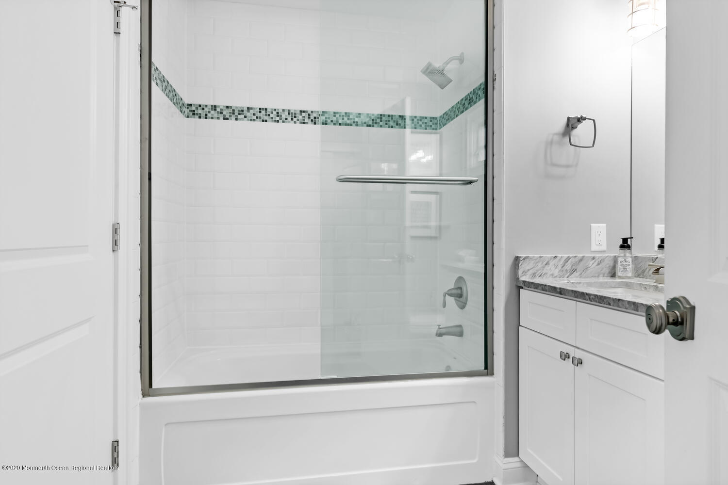112 Princeton Road Fair Haven, NJ 07704 - Photo 24 of 30 112 Princeton Rd Fair Haven NJ-large-021