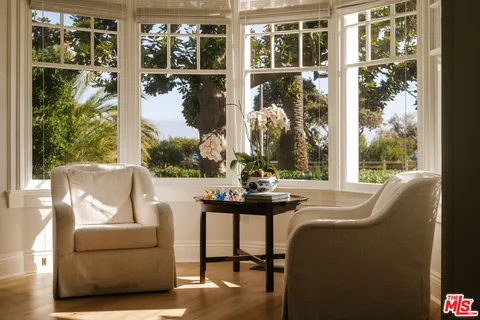 $6,980,000 | 401 Ocean Avenue, Unit 2, Santa Monica, CA 90402