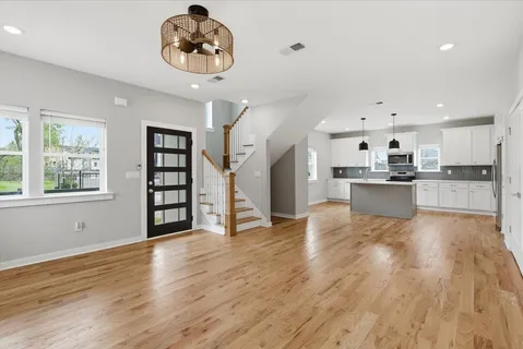 $419,900 | 109 A Duke Street, Nashville, TN 37207