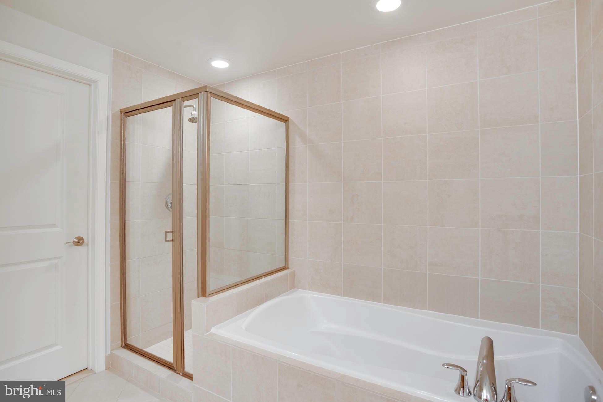 11990 Market Street, Unit 414 Reston, VA 20190 - Photo 11 of 58 Bath Master