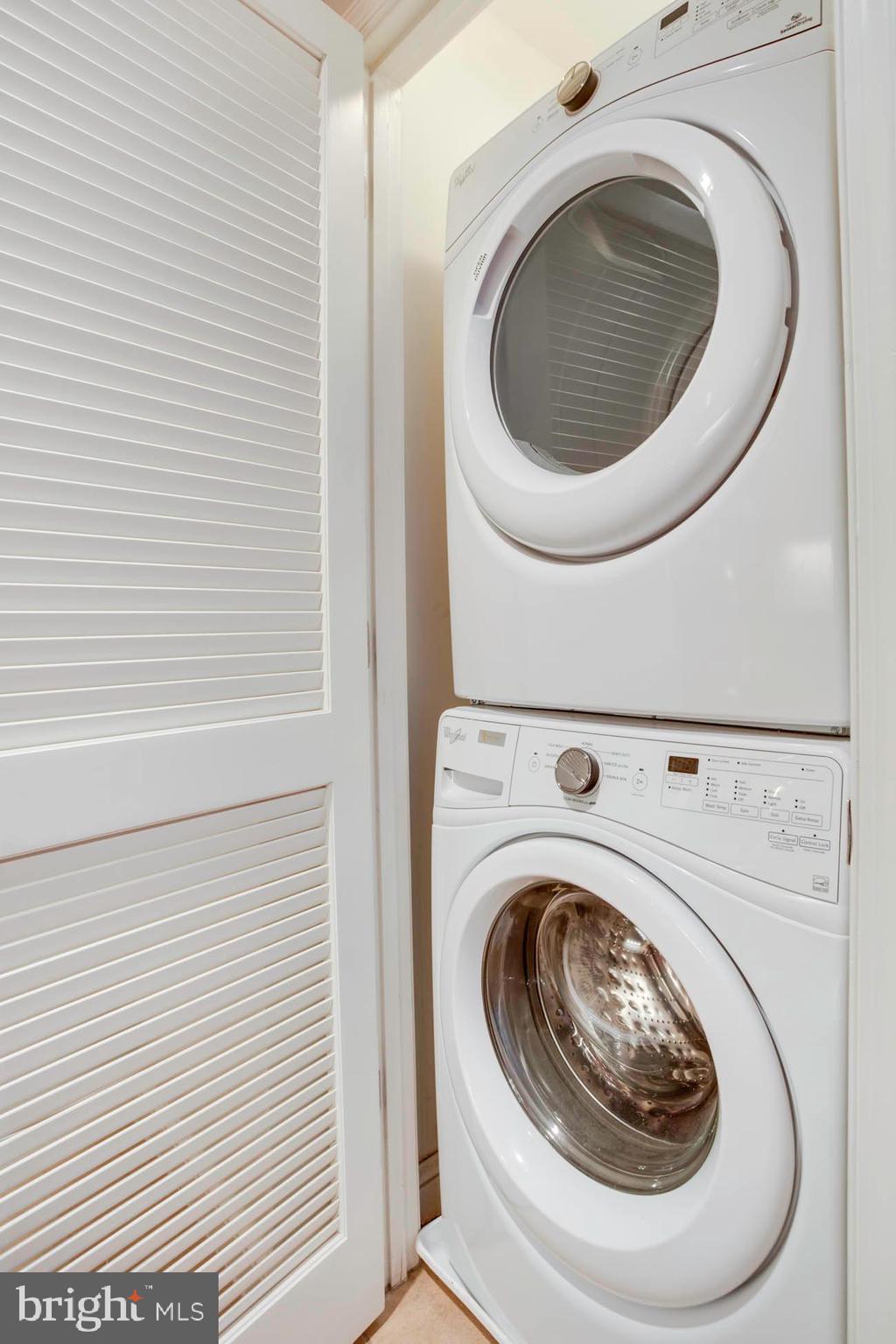 11990 Market Street, Unit 414 Reston, VA 20190 - Photo 15 of 58 Laundry