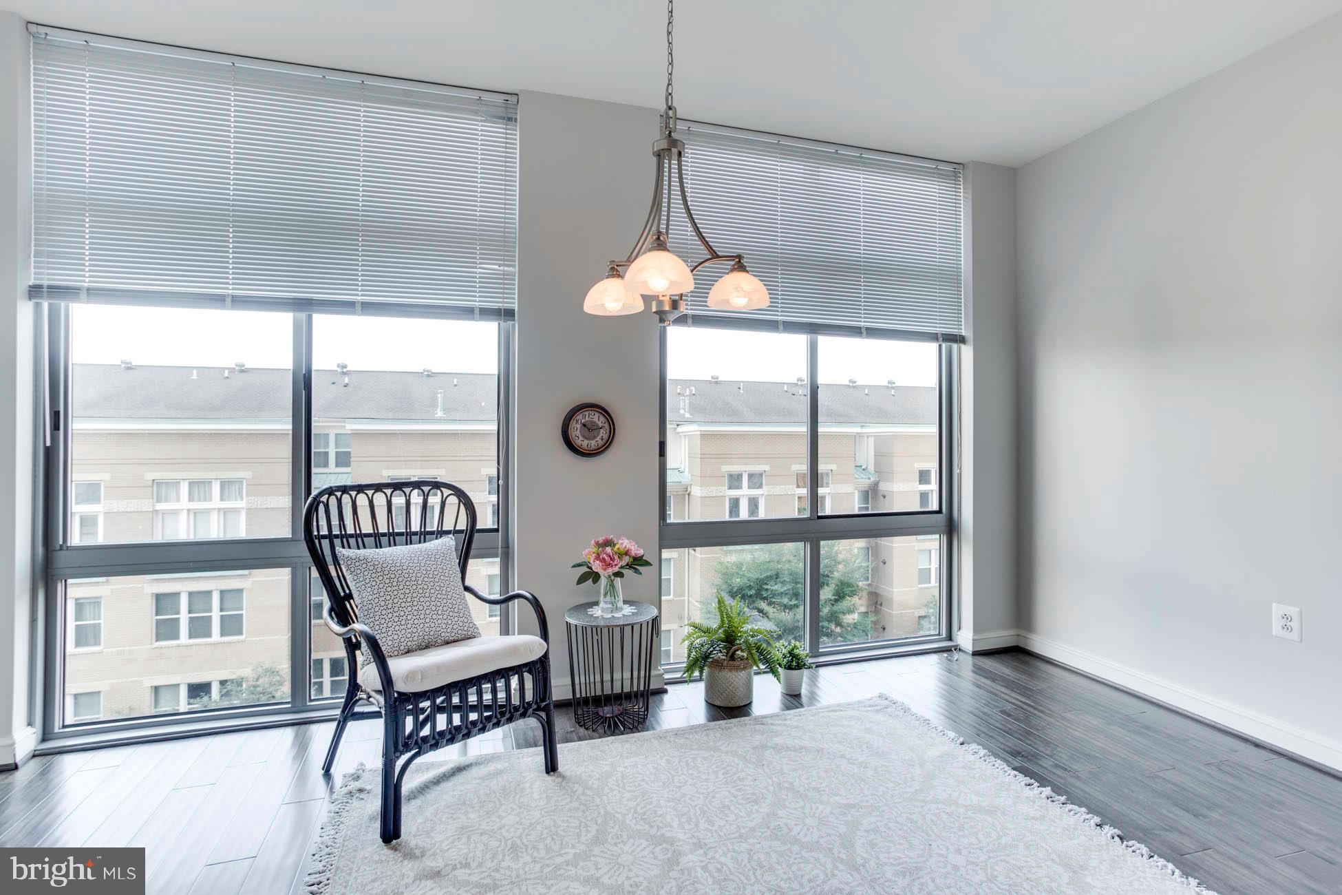 11990 Market Street, Unit 414 Reston, VA 20190 - Photo 8 of 58 SunRoom