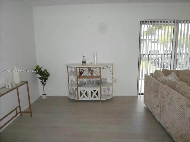 a view of a livingroom with furniture