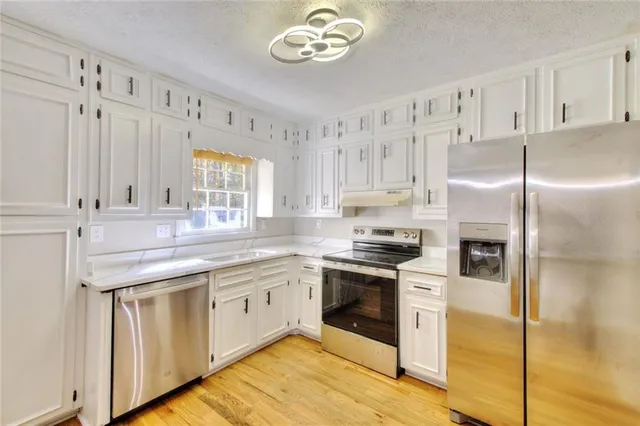 $333,900 | 1304 Vine Street Northeast, Gainesville, GA 30501