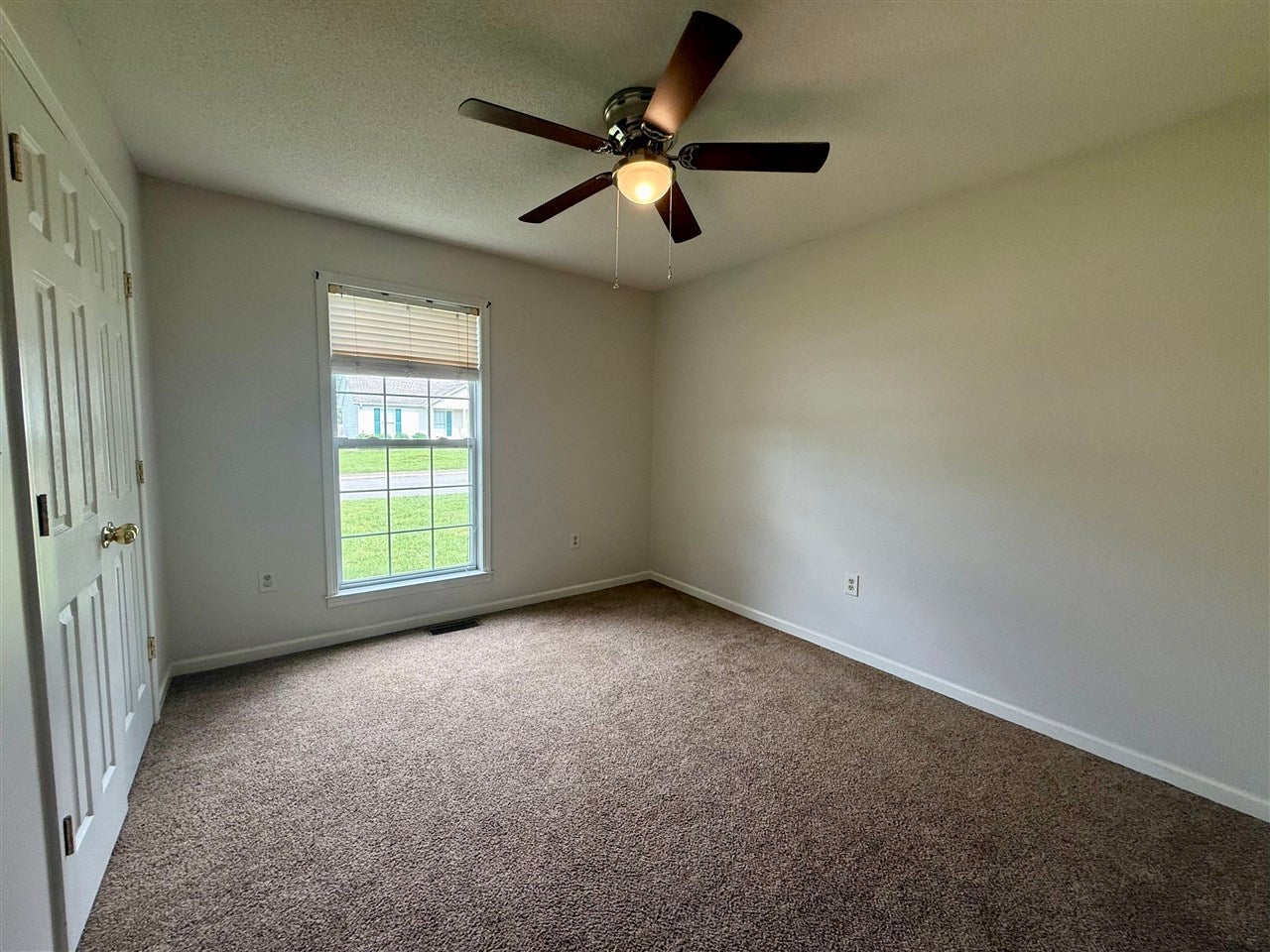 1304 Miller Pond Road Franklin, KY 42134 - Photo 13 of 19 Gallery Image 13