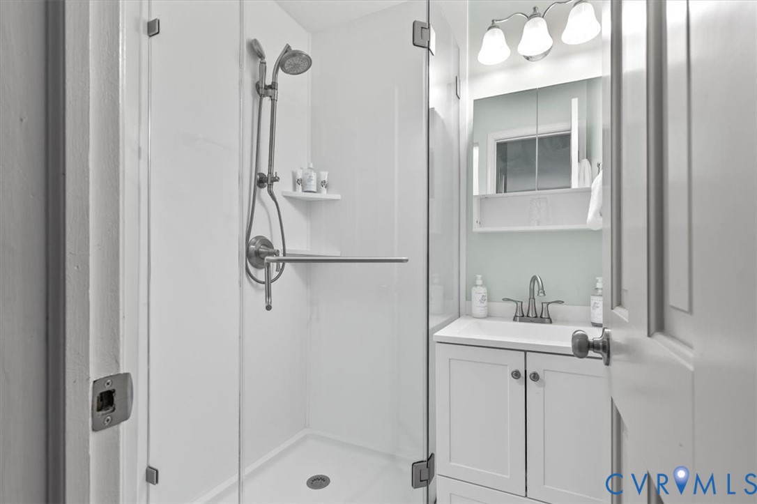 3923 Cresthill Road Chester, VA 23831 - Photo 33 of 68