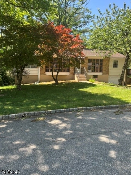 54 Oak Crest Road West Orange, NJ 07052 - Photo 2 of 4