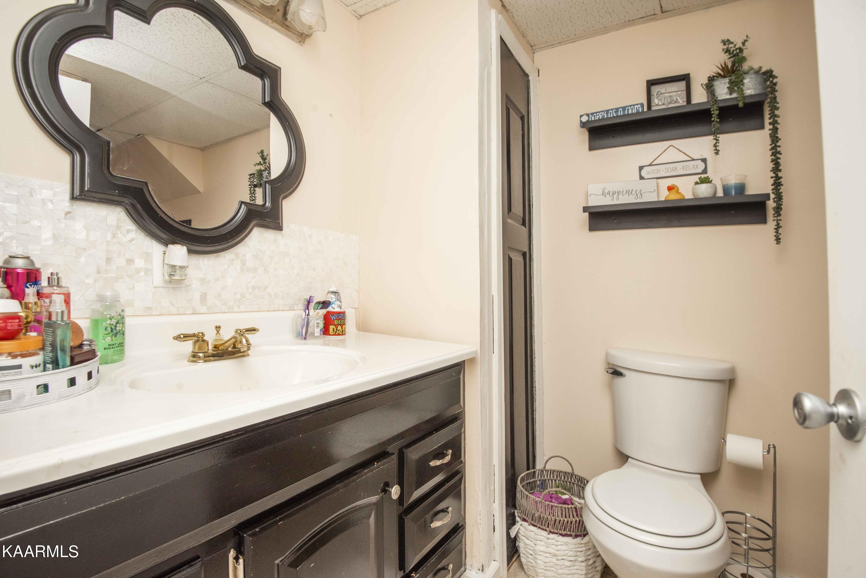 580 Rice Road Dayton, TN 37321 - Photo 28 of 45 second bath_1