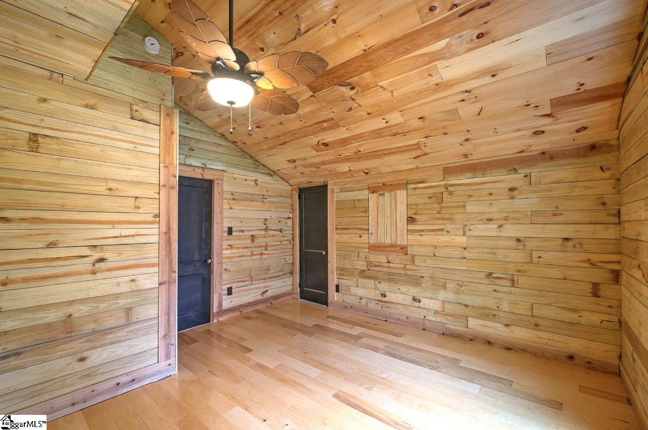 939 Glassy Road Landrum, SC 29356 - Photo 20 of 33