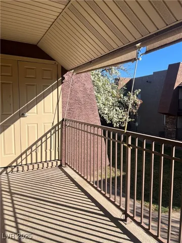 $1,050 | 5081 River Glen Drive, Unit 120, Las Vegas, NV 89103