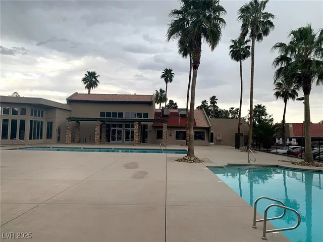 $1,050 | 5081 River Glen Drive, Unit 120, Las Vegas, NV 89103