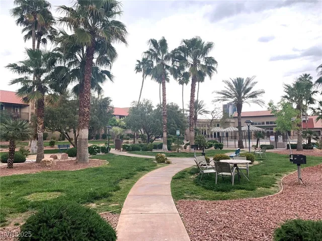 $1,050 | 5081 River Glen Drive, Unit 120, Las Vegas, NV 89103