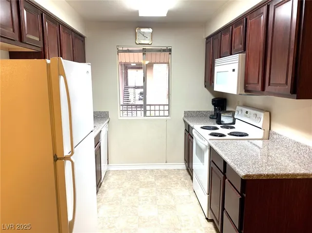 $1,050 | 5081 River Glen Drive, Unit 120, Las Vegas, NV 89103