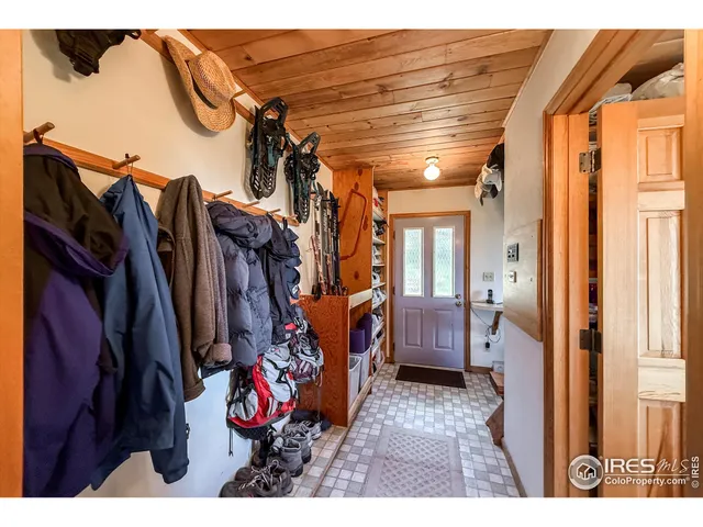 $2,500,000 | 18673 Highway 7, Lyons, CO 80540