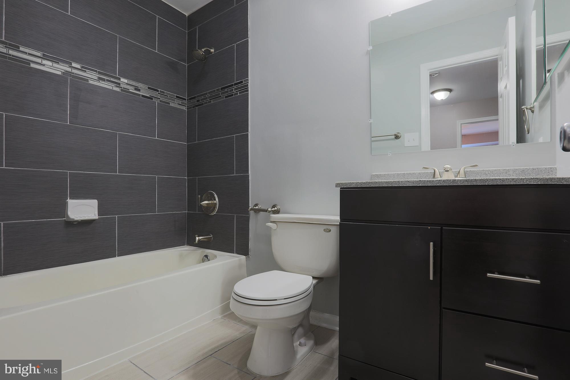 5338 Kelmscot Road Baltimore, MD 21237 - Photo 13 of 30 Bath