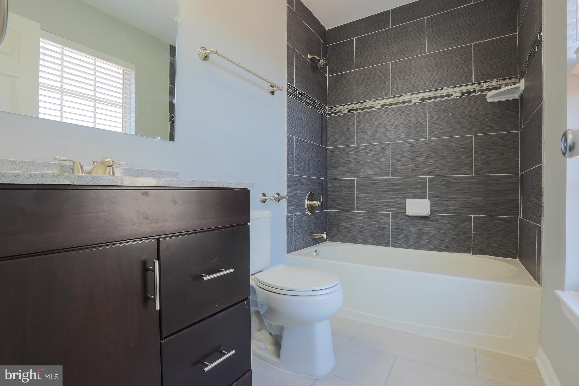 5338 Kelmscot Road Baltimore, MD 21237 - Photo 16 of 30 Bath (Master)