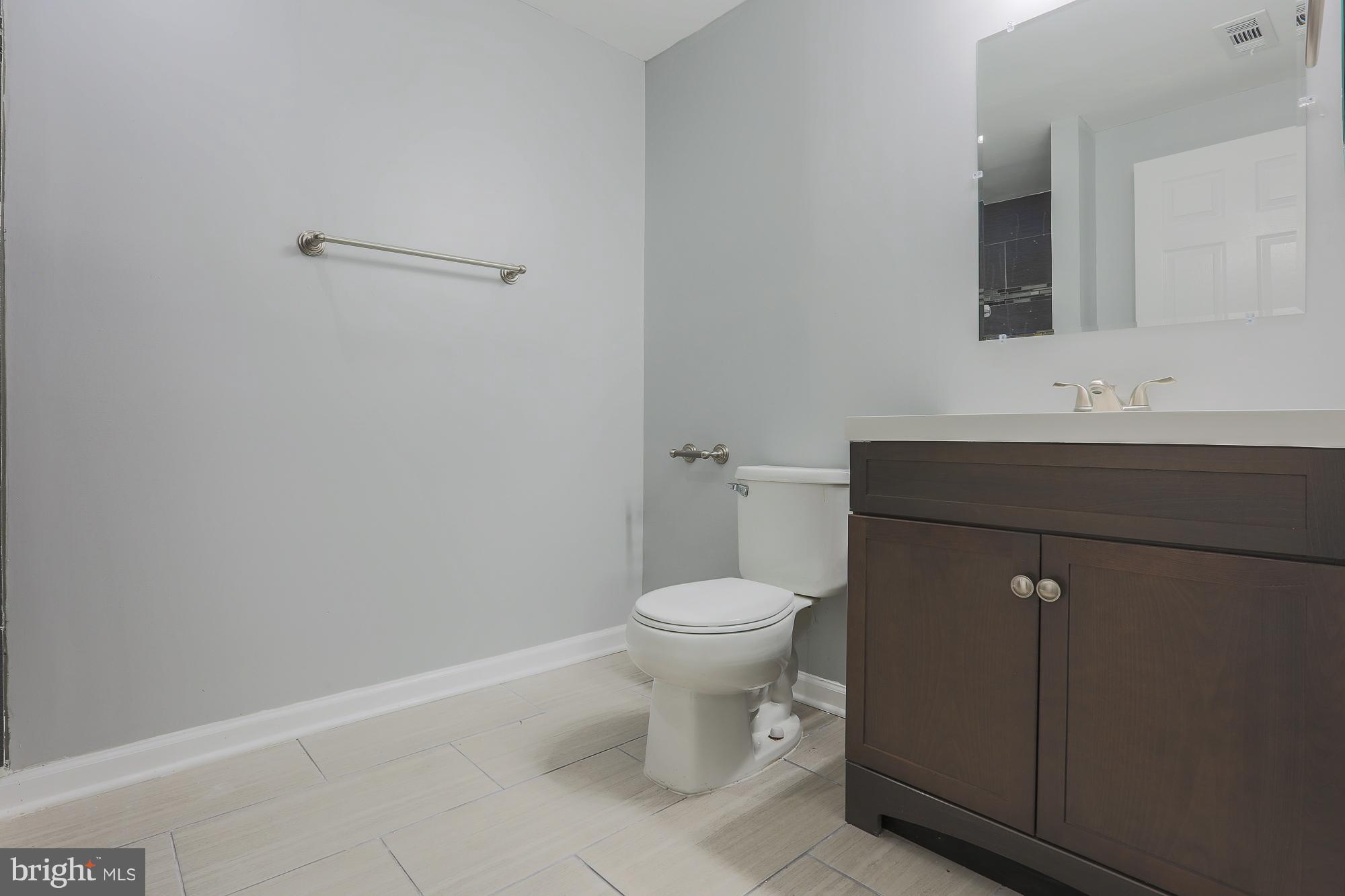 5338 Kelmscot Road Baltimore, MD 21237 - Photo 20 of 30 Bath