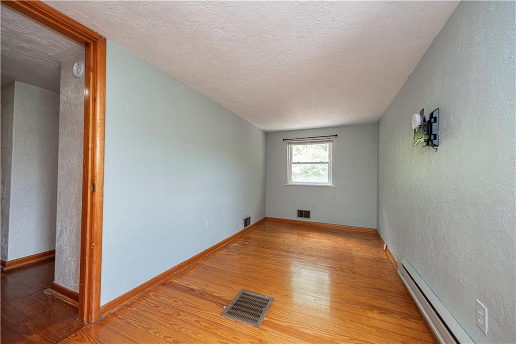 7300 Hutchinson Road Elizabeth, PA 15037 - Photo 28 of 42 Second floor bedroom.