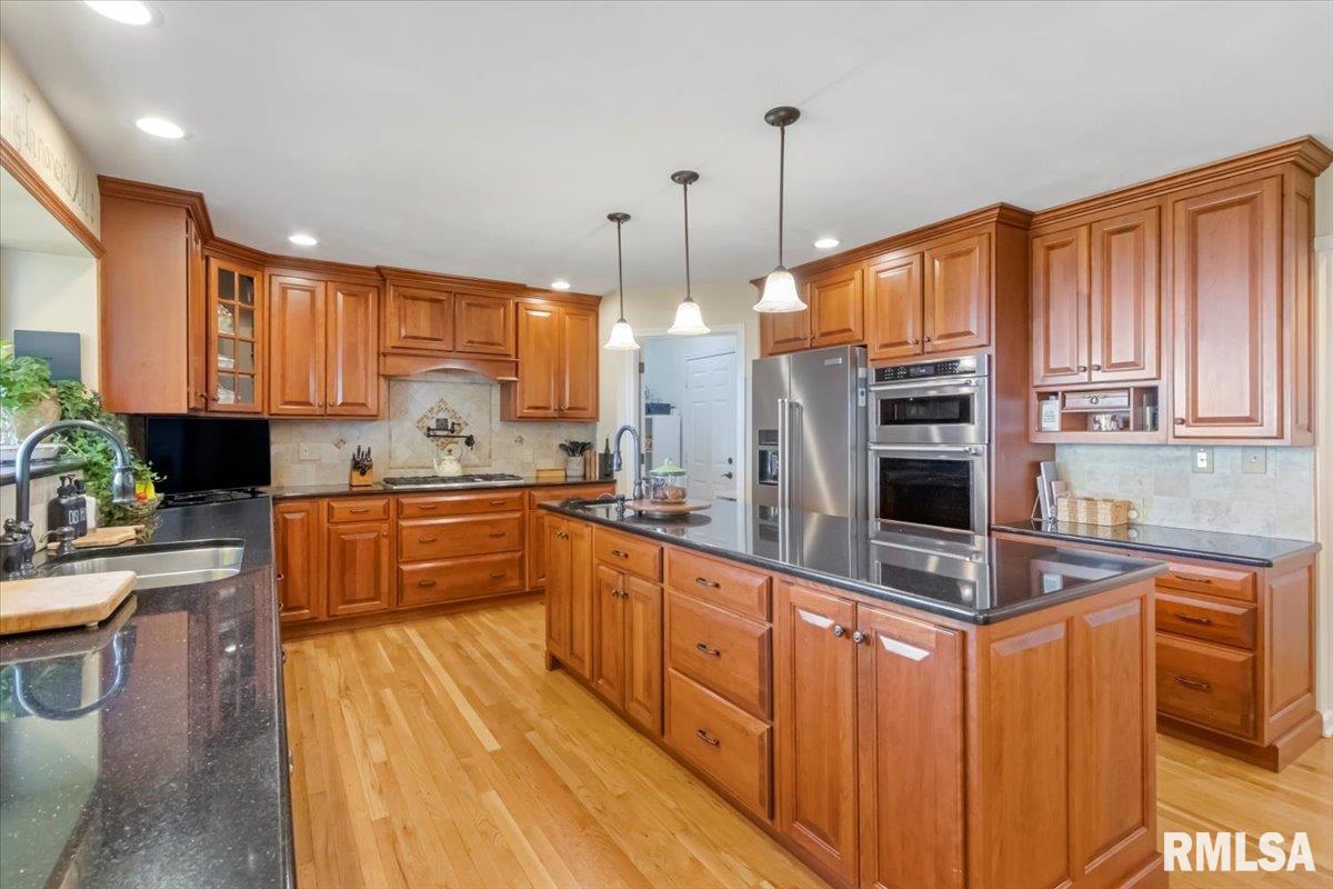 136 Star Rim Drive East Peoria, IL 61611 - Photo 21 of 70