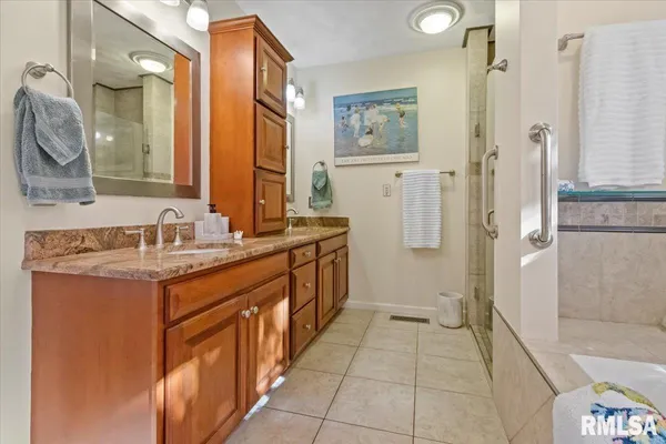 $475,000 | 136 Star Rim Drive, East Peoria, IL 61611