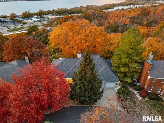 $499,000 | 136 Star Rim Drive, East Peoria, IL 61611