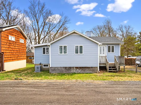 $475,000 | 4 Springdale Court, Norwalk, CT 06850
