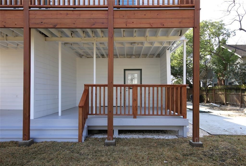 4445 Rusk Street Houston, TX 77023 - Photo 11 of 50 Unit #1 private patio.