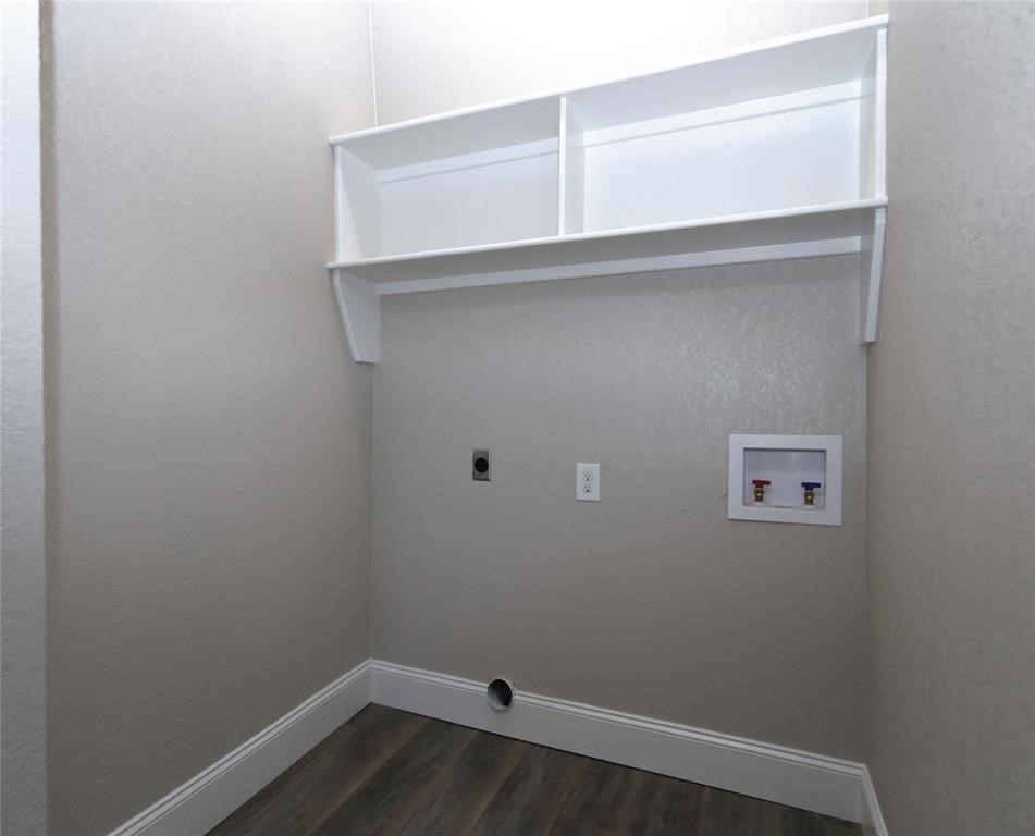 4445 Rusk Street Houston, TX 77023 - Photo 18 of 50 Unit #1 in-unit utility room.