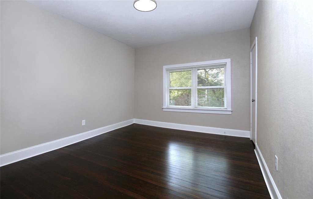 4445 Rusk Street Houston, TX 77023 - Photo 33 of 50 Unit #3 main bedroom.