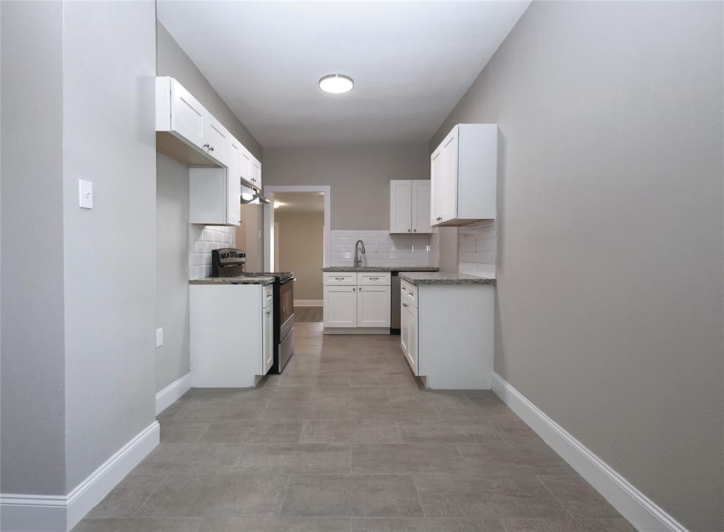 4445 Rusk Street Houston, TX 77023 - Photo 41 of 50 Unit #4 features contemporary finishes.