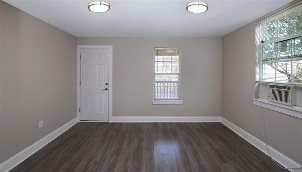 4445 Rusk Street Houston, TX 77023 - Photo 44 of 50 Unit #4 bedroom boasts of natural light.