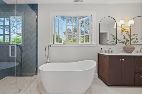 $4,750,000 | 420 West Poplar Avenue, San Mateo, CA 94402