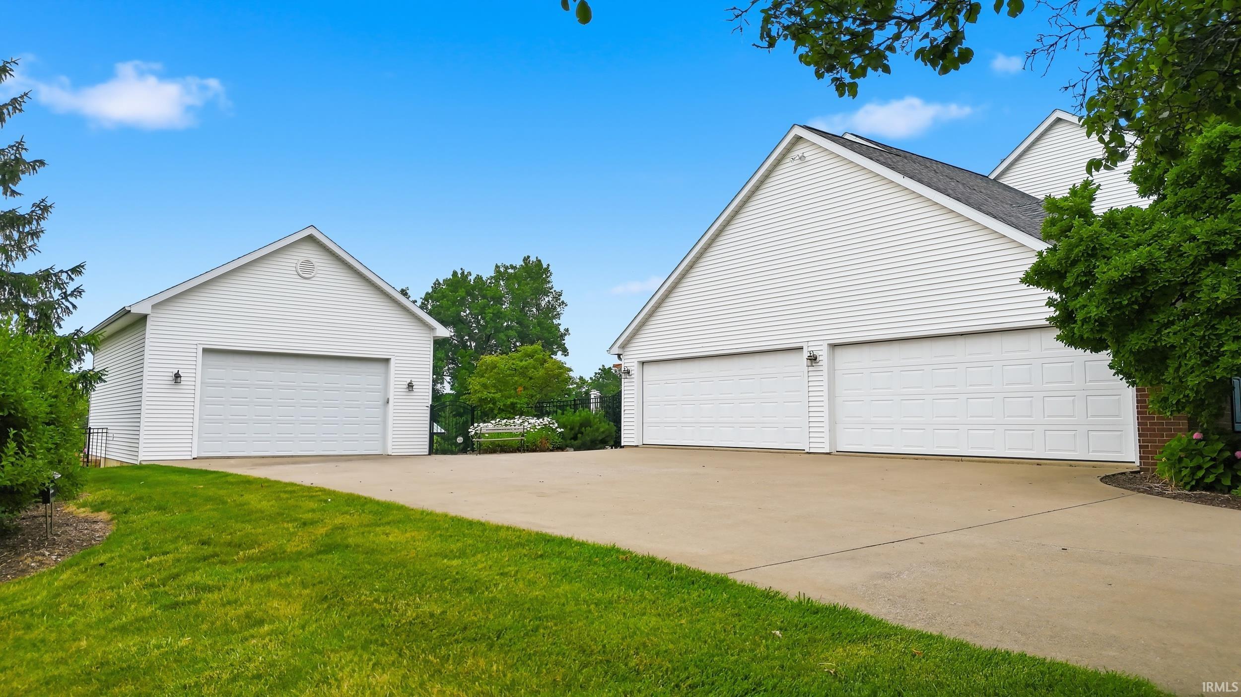 4716 Union Chapel Road Fort Wayne, IN 46845 - Photo 3 of 27