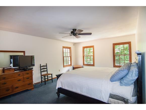 359 Raymond Road Chester, NH 03036 - Photo 22 of 33