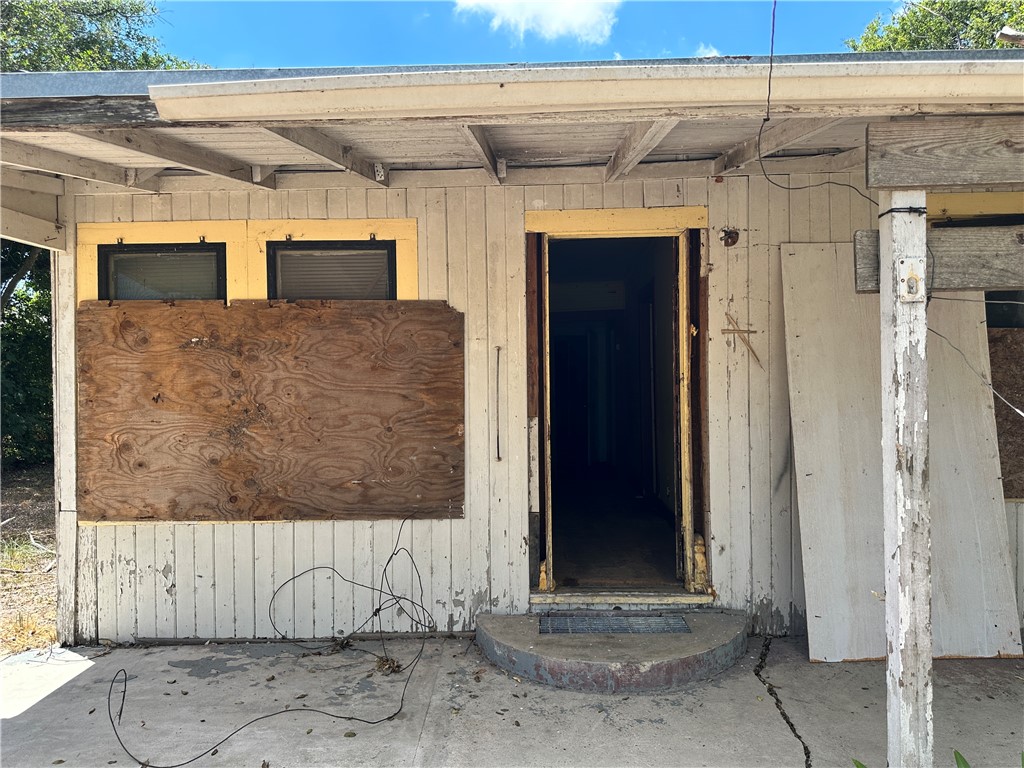 1311 Morris Street Corpus Christi, TX 78401 - Photo 4 of 32