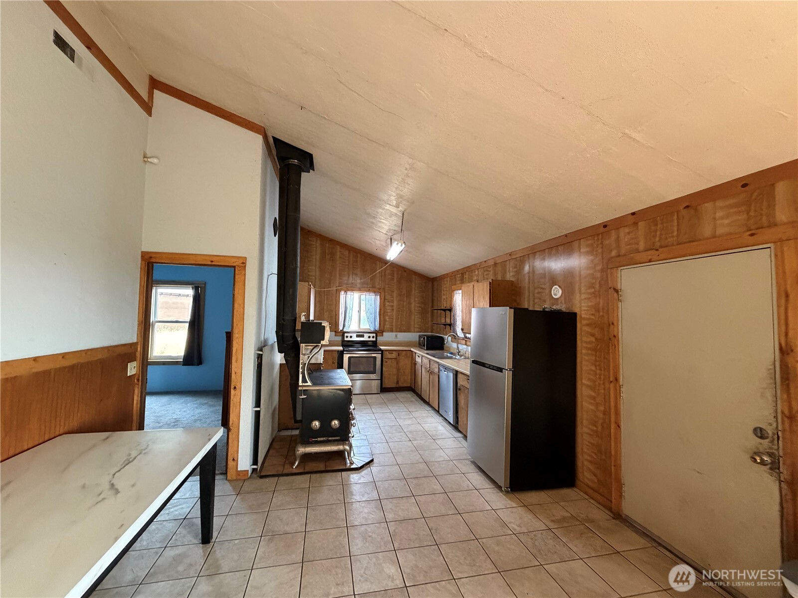 519 Pontiac Ridge Road Oroville, WA 98844 - Photo 12 of 37 Gallery Image 12
