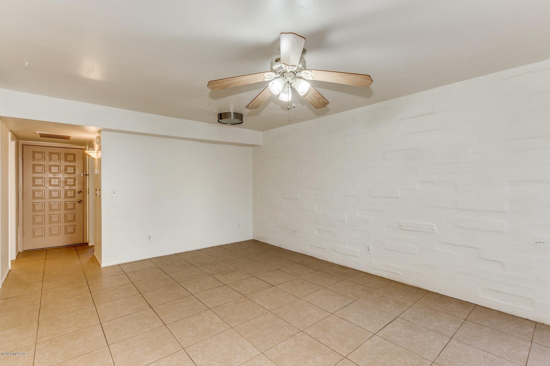 1343 East Fort Lowell Road, Unit D Tucson, AZ 85719 - Photo 7 of 25 Gallery Image 7