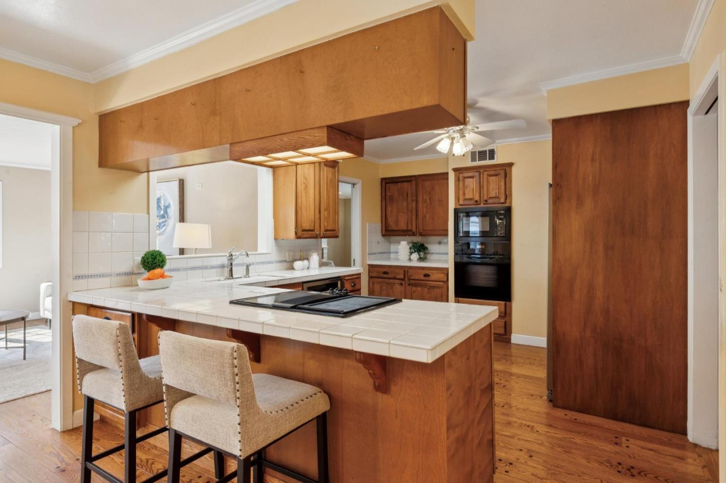 40 Robin Way San Carlos, CA 94070 - Photo 12 of 30