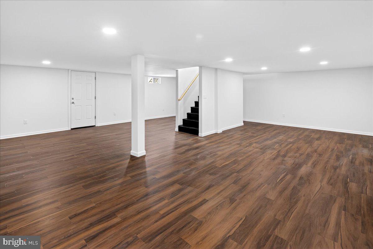 464 Sykesville Road Wrightstown, NJ 08562 - Photo 28 of 32 a view of empty room with wooden floor
